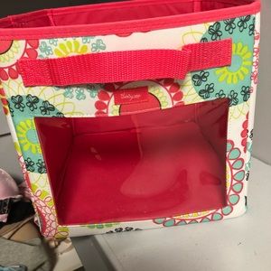 SIX Thirty one storage bins